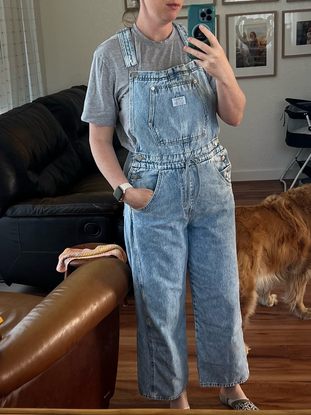 Levi’s Light Wash Denim Apron Women's Overalls size medium